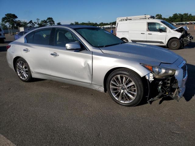 JN1EV7AP6JM363590 - 2018 INFINITI Q50 LUXE ვერცხლისფერი ფოტო 4