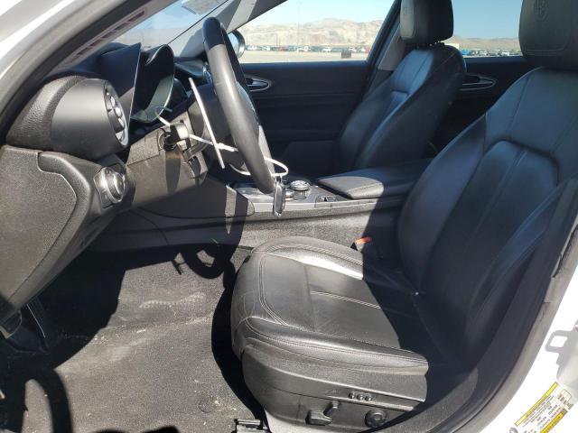 ZARFAEDN8H7552204 - 2017 ALFA ROMEO GIULIA Q4 თეთრი ფოტო 7