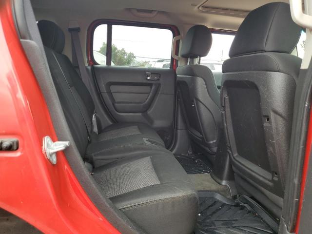 5GTDN136168300657 - 2006 HUMMER H3 RED photo 11