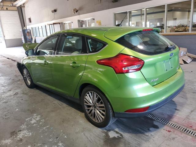 1FADP3N20JL279528 - 2018 FORD FOCUS TITANIUM GREEN photo 2