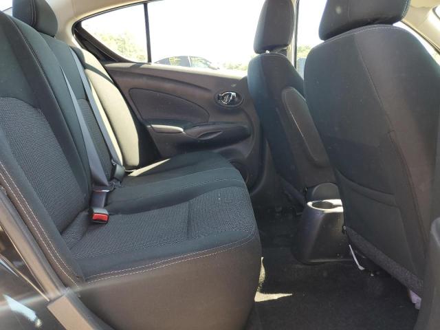 3N1CN7AP2KL866780 - 2019 NISSAN VERSA S Siyah fotoğraf 10