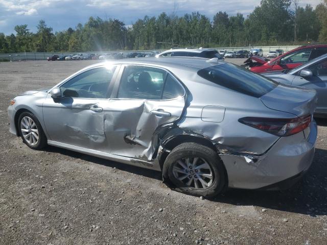 4T1C11BK6MU025946 - 2021 TOYOTA CAMRY LE SILVER photo 2