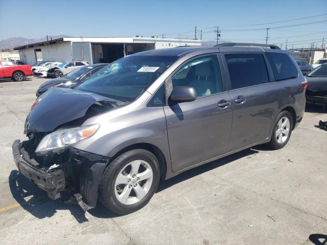 2016 TOYOTA SIENNA LE, 