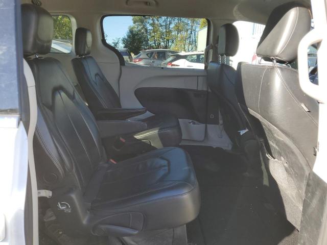 2C4RC1BG4KR651669 - 2019 CHRYSLER PACIFICA TOURING L WHITE photo 10
