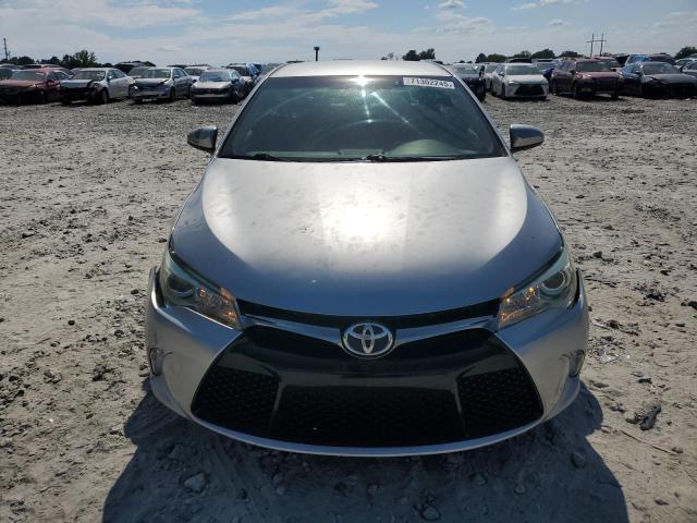 4T1BF1FK0HU783939 - 2017 TOYOTA CAMRY LE SILVER photo 5