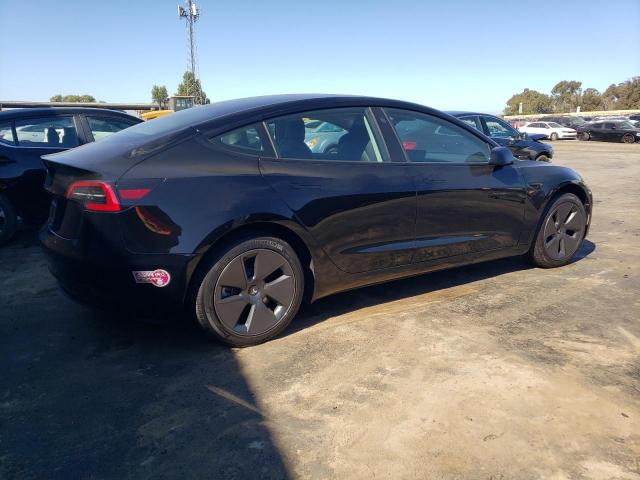 5YJ3E1EA8PF607068 - 2023 TESLA MODEL 3 BLACK photo 3