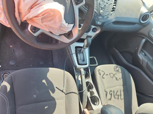 3FADP4EJ0KM103303 - 2019 FORD FIESTA SE Blanc photo 8