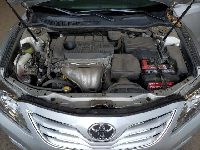 4T4BF3EK3BR095783 - 2011 TOYOTA CAMRY BASE ვერცხლისფერი ფოტო 11