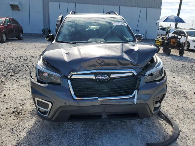 JF2SKAUC7MH409067 - 2021 SUBARU FORESTER LIMITED ნაცრისფერი ფოტო 5