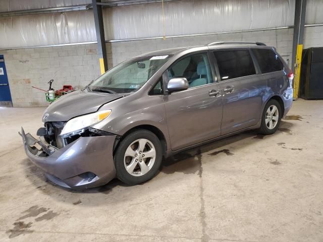 2012 TOYOTA SIENNA LE, 