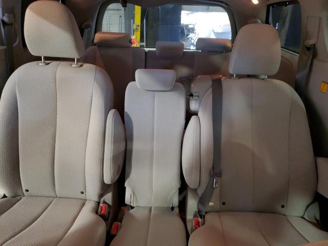 5TDKK3DC6CS197024 - 2012 TOYOTA SIENNA LE GRAY photo 10