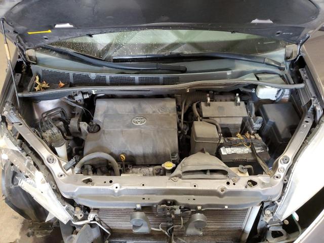 5TDKK3DC6CS197024 - 2012 TOYOTA SIENNA LE GRAY photo 12