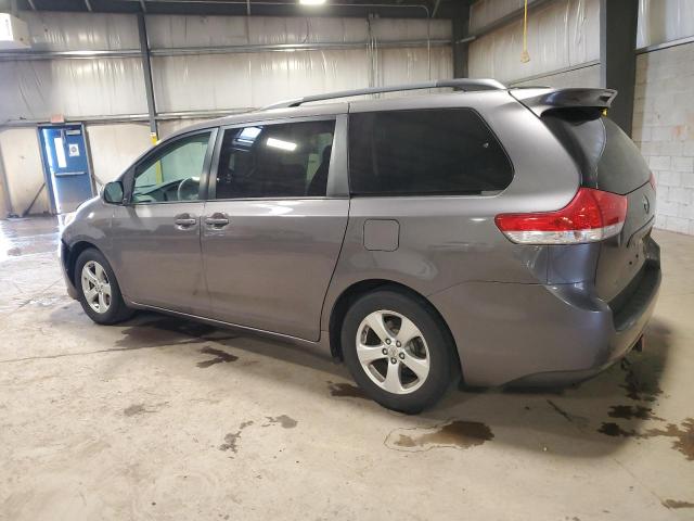 5TDKK3DC6CS197024 - 2012 TOYOTA SIENNA LE GRAY photo 2