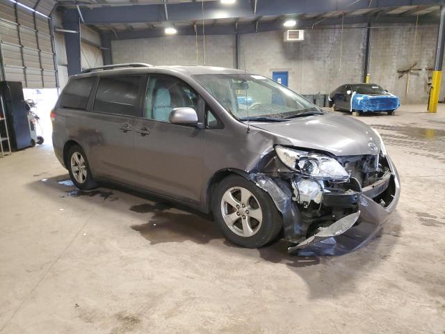 5TDKK3DC6CS197024 - 2012 TOYOTA SIENNA LE GRAY photo 4