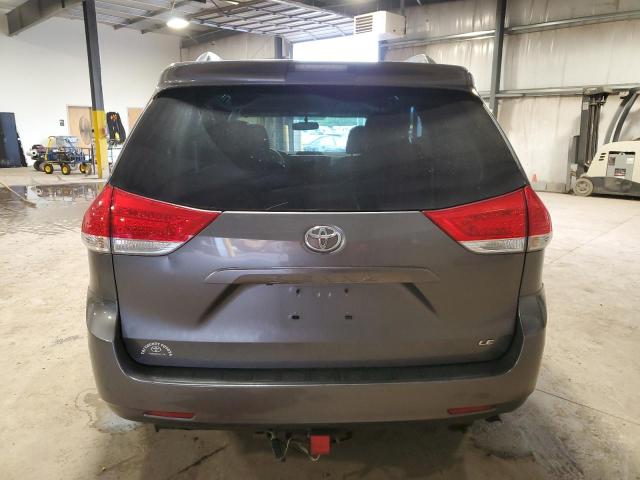 5TDKK3DC6CS197024 - 2012 TOYOTA SIENNA LE GRAY photo 6