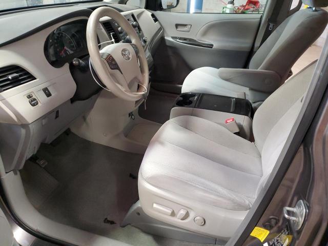 5TDKK3DC6CS197024 - 2012 TOYOTA SIENNA LE GRAY photo 7