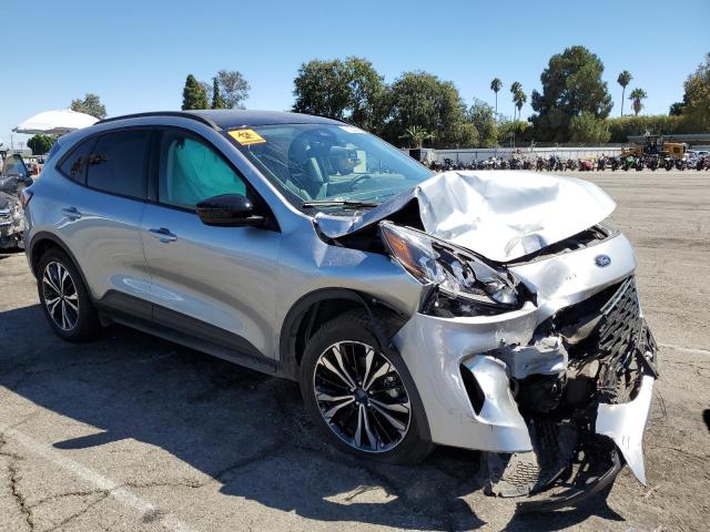 1FMCU9H97NUB86723 - 2022 FORD ESCAPE SEL SILVER photo 4