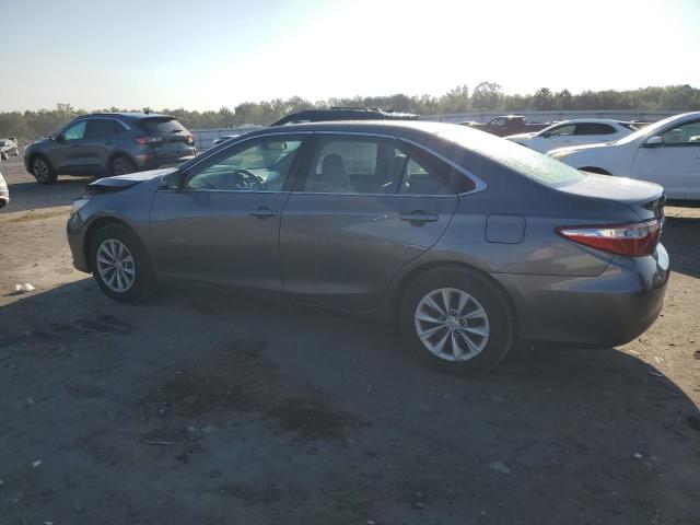 4T4BF1FK9FR514843 - 2015 TOYOTA CAMRY LE GRAY photo 2