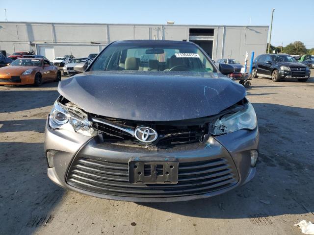 4T4BF1FK9FR514843 - 2015 TOYOTA CAMRY LE GRAY photo 5