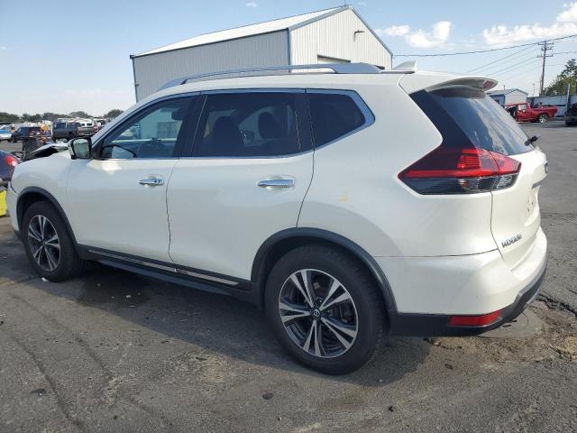 JN8AT2MV9JW316304 - 2018 NISSAN ROGUE S WHITE photo 2