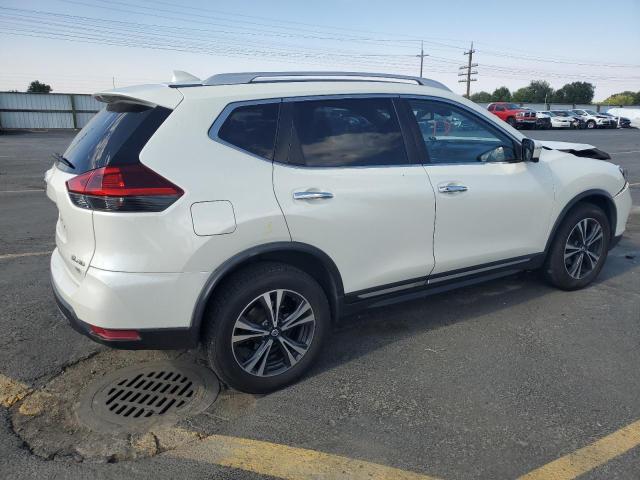 JN8AT2MV9JW316304 - 2018 NISSAN ROGUE S WHITE photo 3