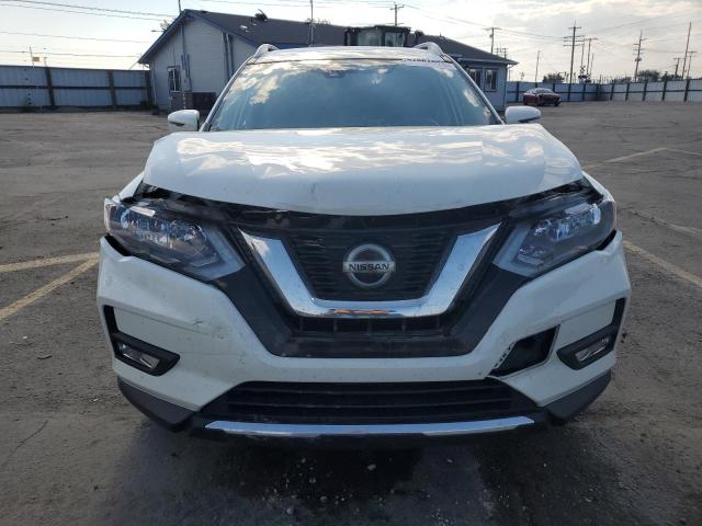 JN8AT2MV9JW316304 - 2018 NISSAN ROGUE S WHITE photo 5