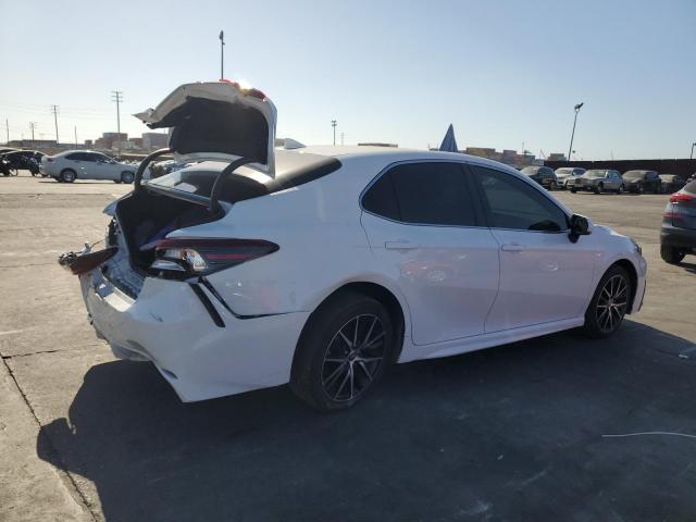 4T1G11AK7RU847441 - 2024 TOYOTA CAMRY SE NIGHT SHADE WHITE photo 3