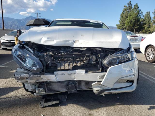 1HGCV1F1XJA090226 - 2018 HONDA ACCORD LX თეთრი ფოტო 5