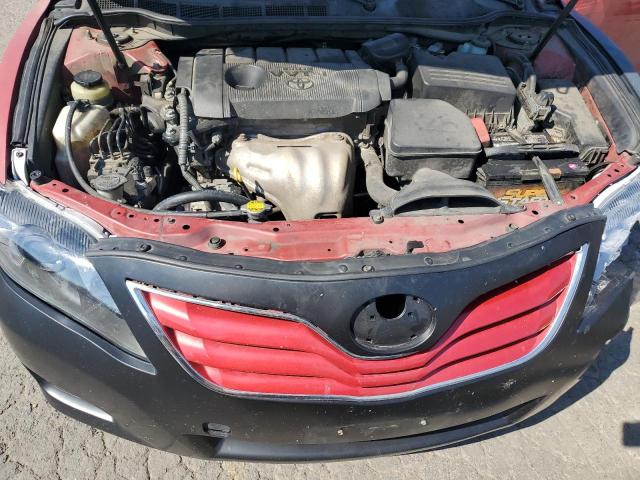 4T1BF3EK2BU605857 - 2011 TOYOTA CAMRY BASE RED photo 11