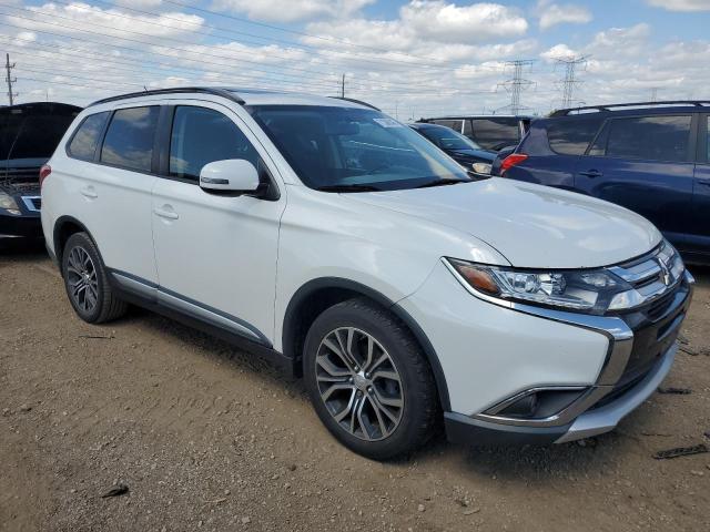 JA4AD3A32GZ022701 - 2016 MITSUBISHI OUTLANDER SE WHITE photo 4