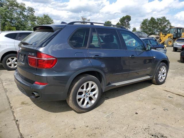 5UXZV4C59BL408245 - 2011 BMW X5 XDRIVE35I GRAY photo 3