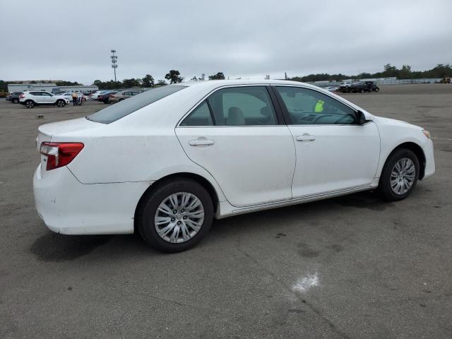 4T1BF1FK9CU564650 - 2012 TOYOTA CAMRY BASE WHITE photo 3