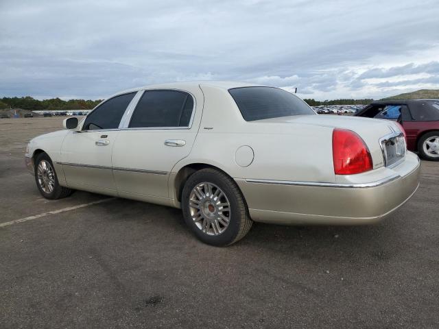 1LNHM83W26Y604161 - 2006 LINCOLN TOWN CAR DESIGNER WHITE photo 2