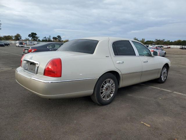 1LNHM83W26Y604161 - 2006 LINCOLN TOWN CAR DESIGNER WHITE photo 3