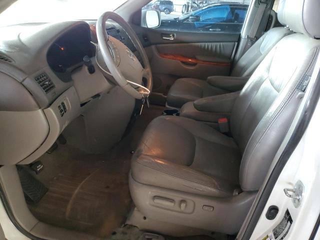 5TDZK22C48S202353 - 2008 TOYOTA SIENNA XLE Weiß Foto 7