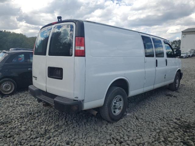 1GCZGHFG3G1337451 - 2016 CHEVROLET EXPRESS G3 WHITE photo 3