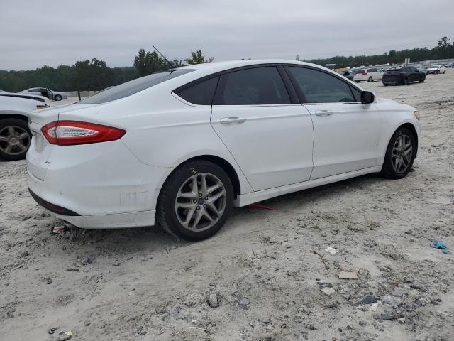 1FA6P0H72E5391448 - 2014 FORD FUSION SE WHITE photo 3