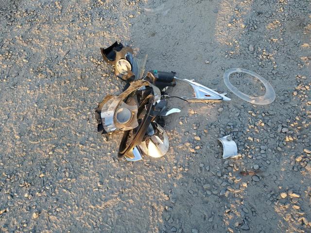 1G4GC5E37DF236004 - 2013 BUICK LACROSSE Gümüş fotoğraf 12