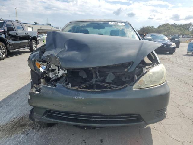 4T1BE32KX5U029544 - 2005 TOYOTA CAMRY LE GREEN photo 5