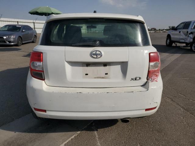 JTKKUPB47D1036752 - 2013 TOYOTA SCION XD Blanco foto 6
