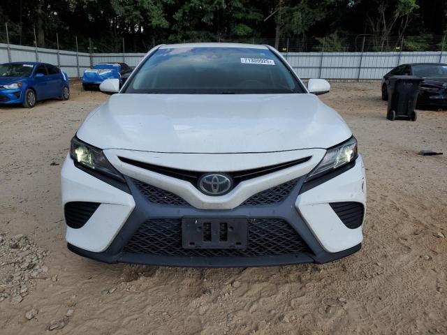4T1B11HK0JU654388 - 2018 TOYOTA CAMRY L 白色 照片 5