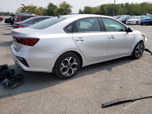 3KPF24AD8KE068506 - 2019 KIA FORTE FE SILVER photo 3