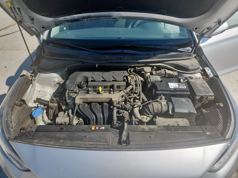 3KPC24A63LE103572 - 2020 HYUNDAI ACCENT SE 银色 照片 11