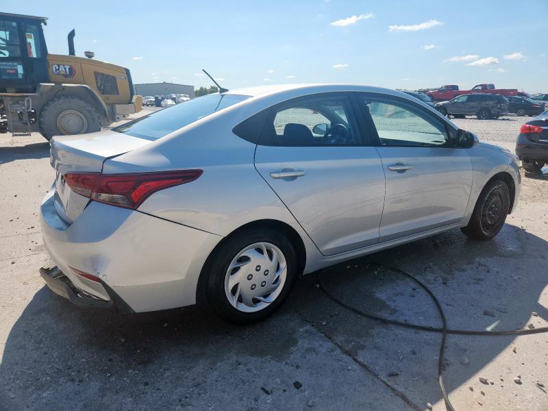 3KPC24A63LE103572 - 2020 HYUNDAI ACCENT SE 银色 照片 3