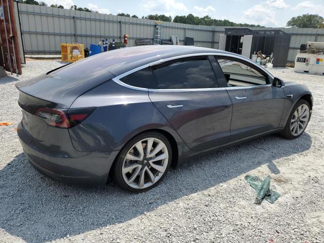 5YJ3E1EA0JF015140 - 2018 TESLA MODEL 3 灰色 照片 3