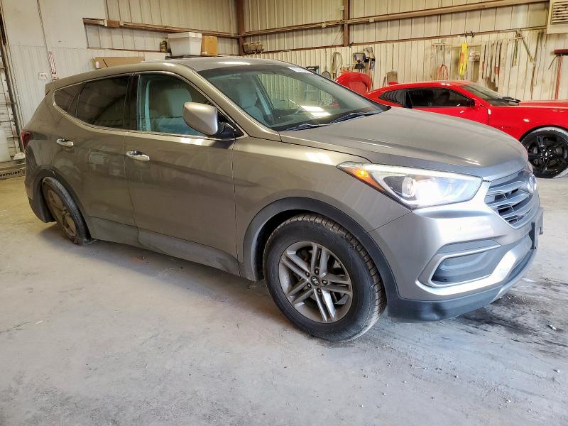 5NMZT3LB0JH081208 - 2018 HYUNDAI SANTA FE S GRAY photo 4