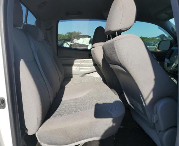 5TFJU4GN7CX015785 - 2012 TOYOTA TACOMA DOUBLE CAB PRERUNNER WHITE photo 10