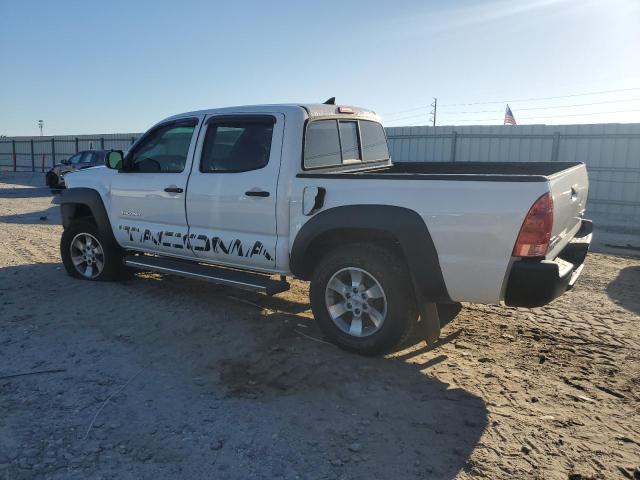 5TFJU4GN7CX015785 - 2012 TOYOTA TACOMA DOUBLE CAB PRERUNNER WHITE photo 2