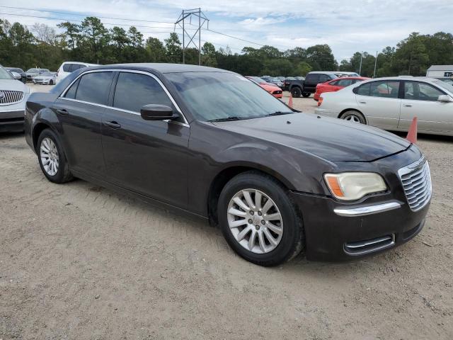 2C3CCAAG3CH256319 - 2012 CHRYSLER 300 BROWN photo 4