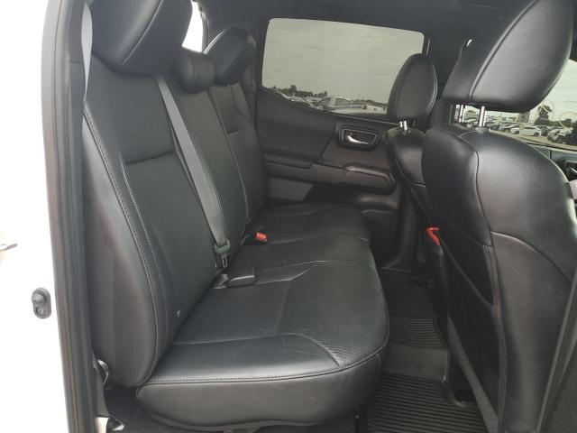 3TMCZ5AN6KM230619 - 2019 TOYOTA TACOMA DOUBLE CAB WHITE photo 10